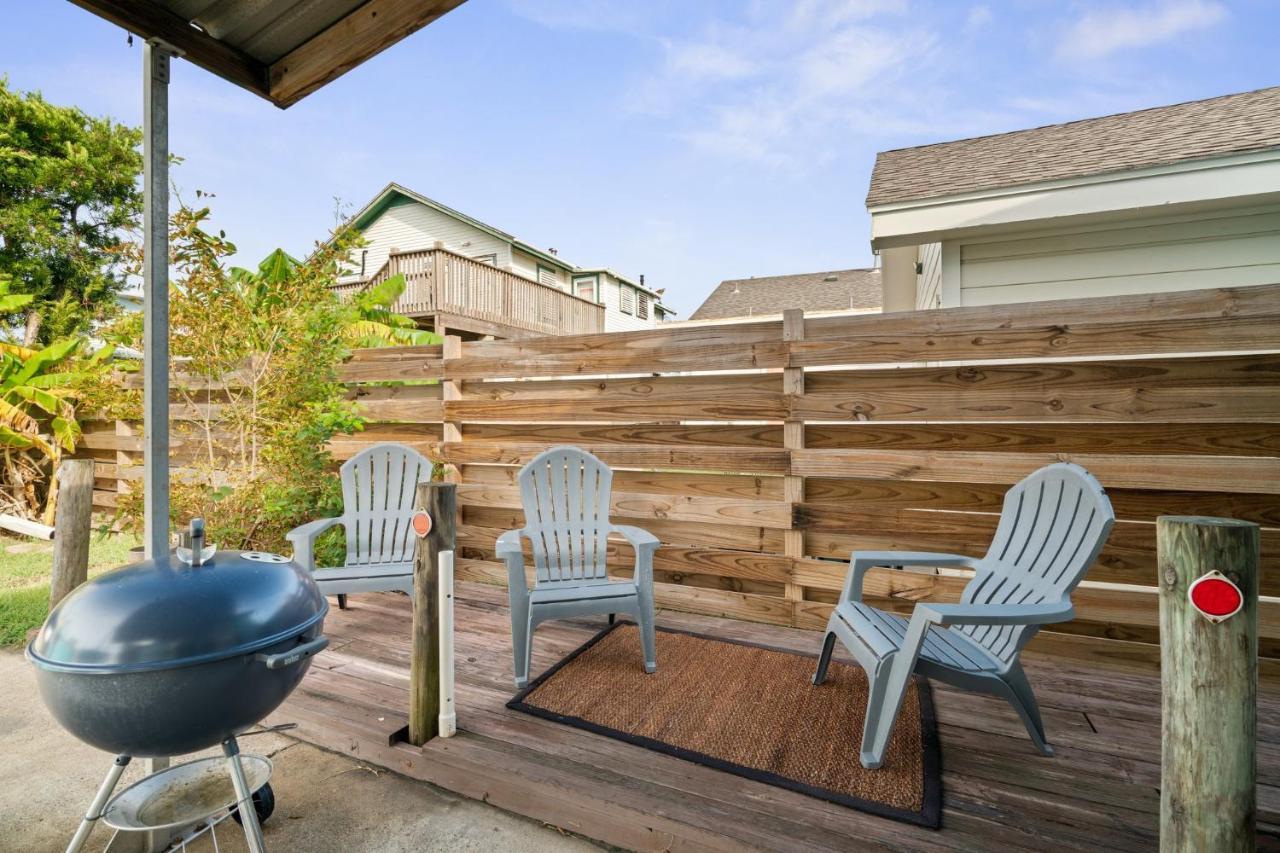 1 Min To Beach Ocean Breeze 3Br Fast Wifi Galveston Eksteriør billede