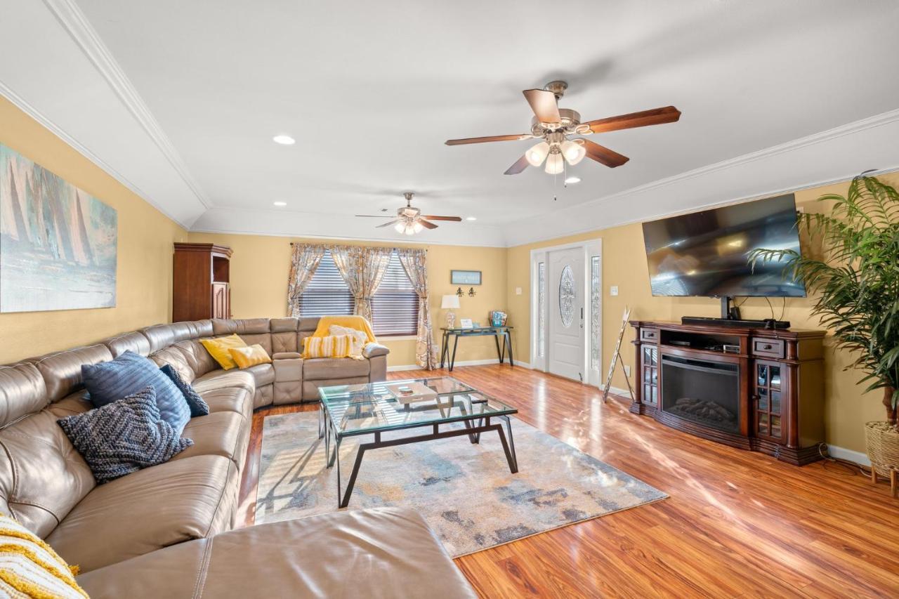 1 Min To Beach Ocean Breeze 3Br Fast Wifi Galveston Eksteriør billede